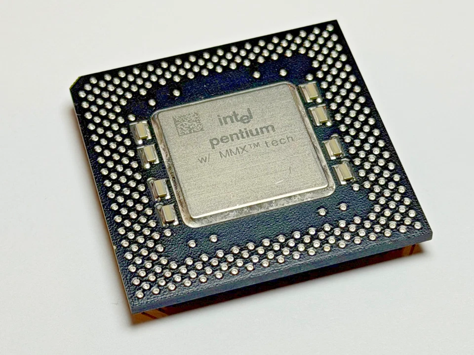 Intel Pentium MMX 266MHz “Tillamook” Embedded CPU – Rare – Untested - Image 2 of 4