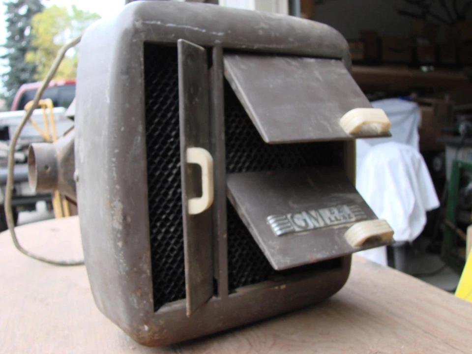 INTERIOR AUTO HEATER, GM DELUXE - Image 2 of 4
