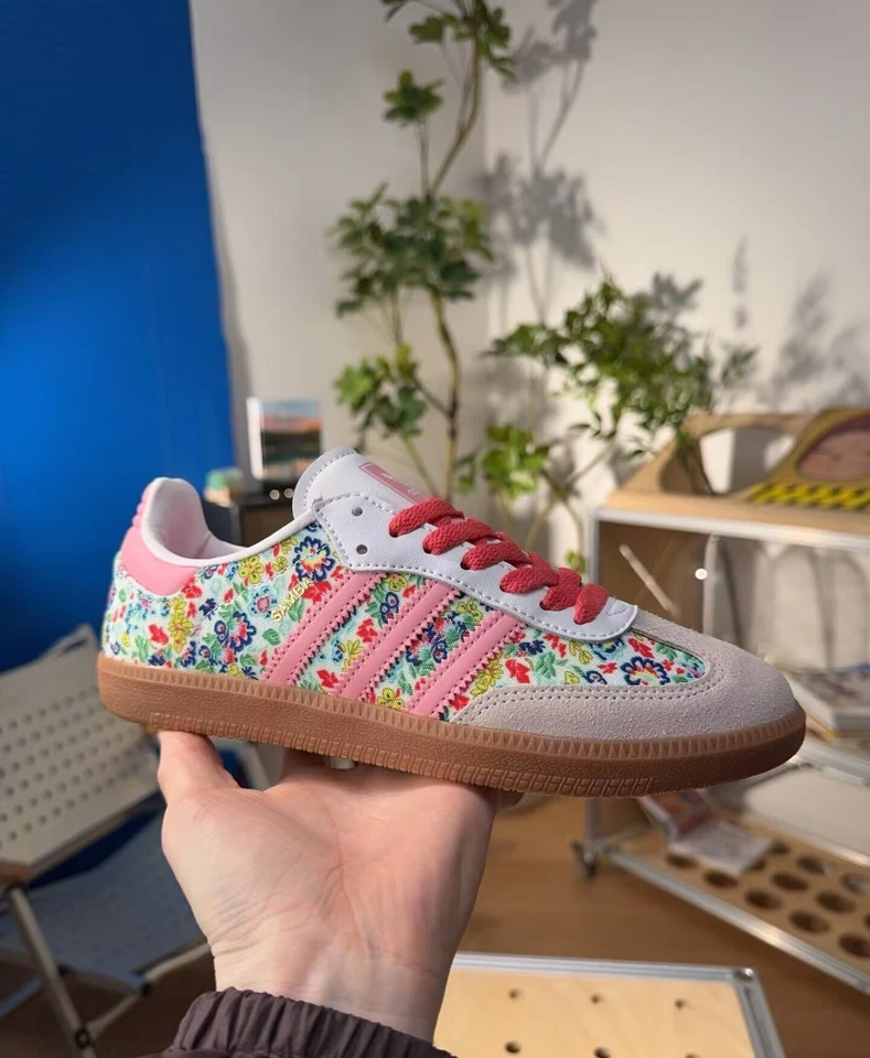 Adidas Liberty London x Samba OG J bordado floral JI0280 envio agora - Imagem 2 de 4