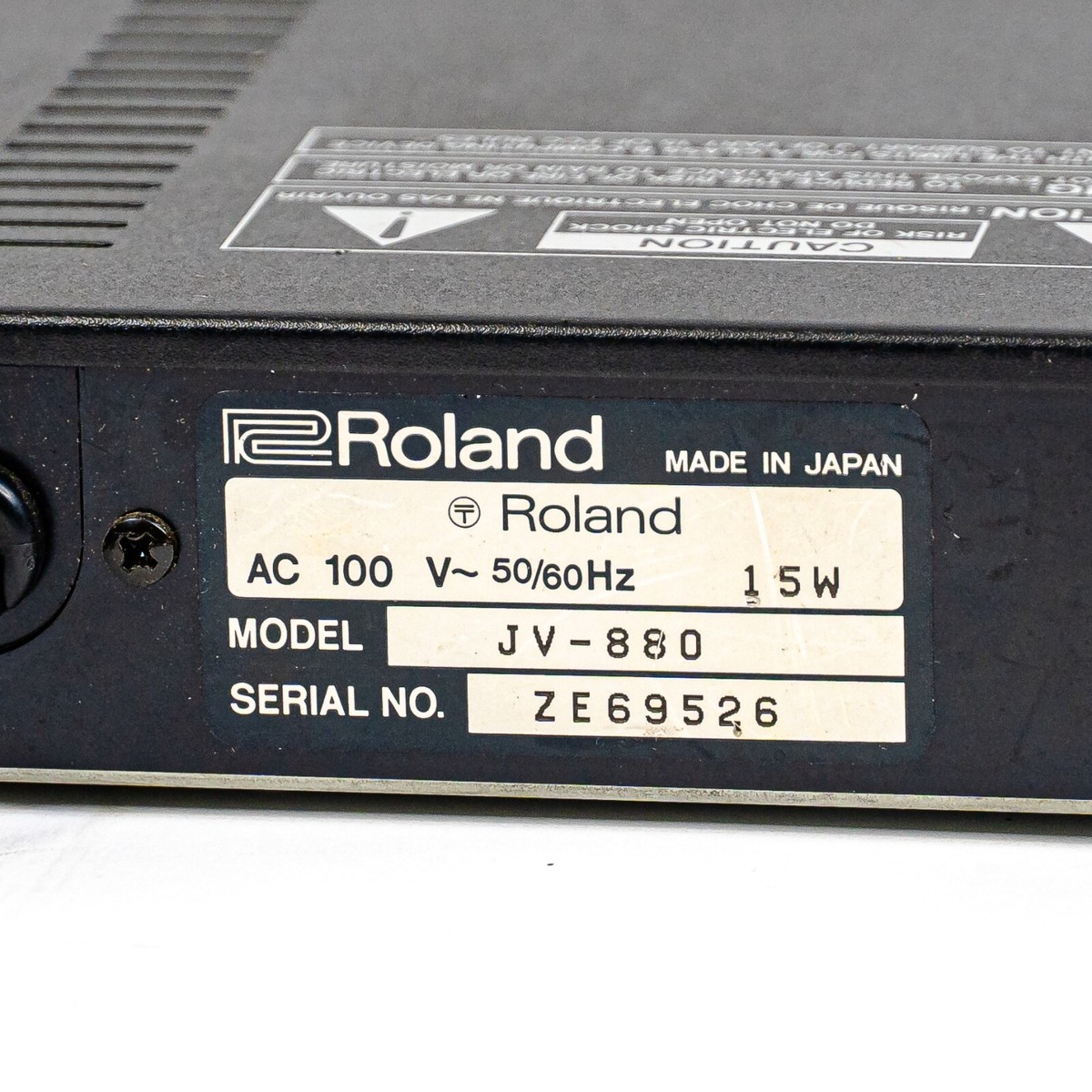 Roland JV-880 Multitimbral Synthesizer Module - Synth