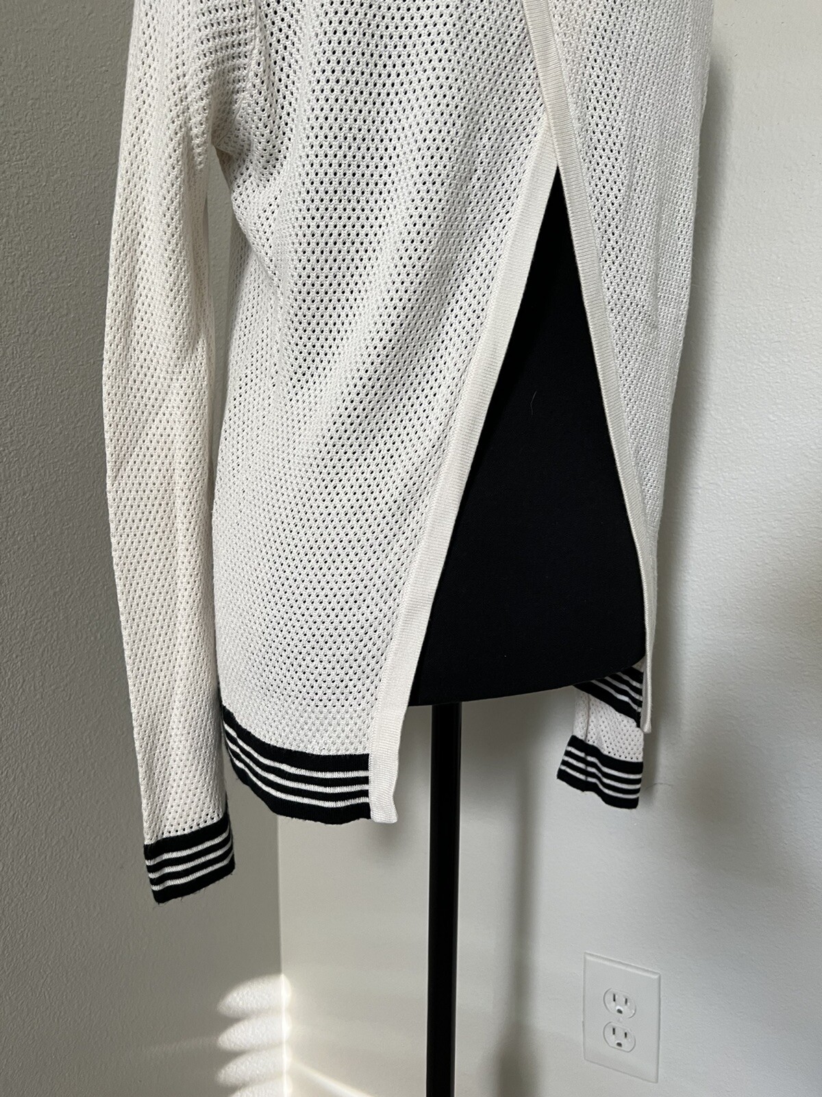 Rag & Bone Jean Nikki Split Back Pullover Sweater… - image 3