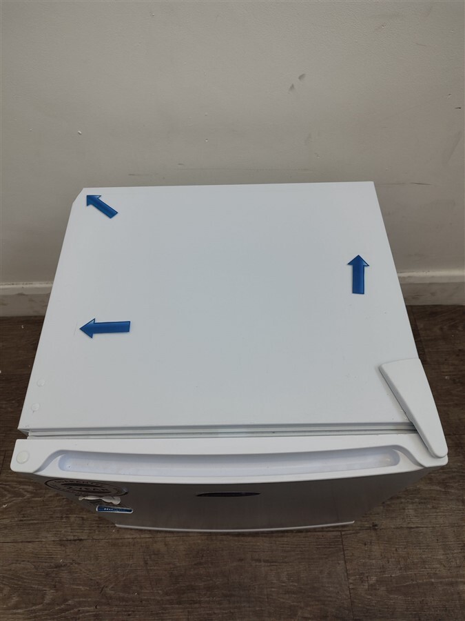 Iceking TF40W.E Mini Freezer Table Top [ID709408320] 5060617982286 eBay