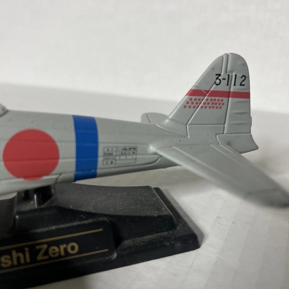 Vintage Air Signature - Segunda Guerra Mundial Mitsubishi Zero escala 1:48 fundido a presión #99068 Foto 3 de 4