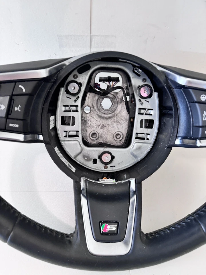 Jaguar F-Pace 2018 volante térmico con cambio de paleta negro OEM  Foto 3 de 4