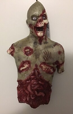 NWT~Hanging Corpse Shrunken Zombie Halloween Decor~Spooky Scary Haunted House