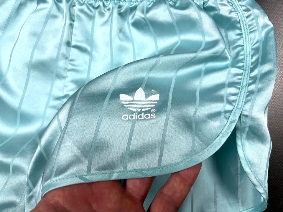 Pantalón Corto Deportivo Sprinter Vintage Años 80 Para Mujer ADIDAS Turquesa Nylon - UK12 US10 Foto 4 de 4