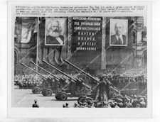 o67385 1959 orig photo politics Soviet Russia USSR military parade for Lenin  M