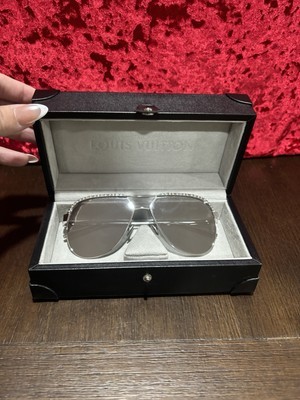 Louis Vuitton Attitude Square Sunglasses (Z0259U) for sale Louis Vuitton Attitude Square Sunglasses (Z0259U) for sale