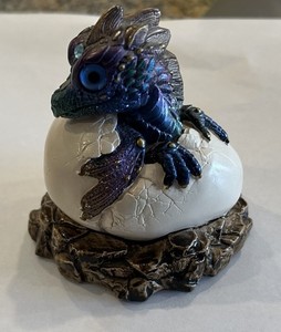 Windstone Editions Baby Dragon Hatching Egg Hatchling -