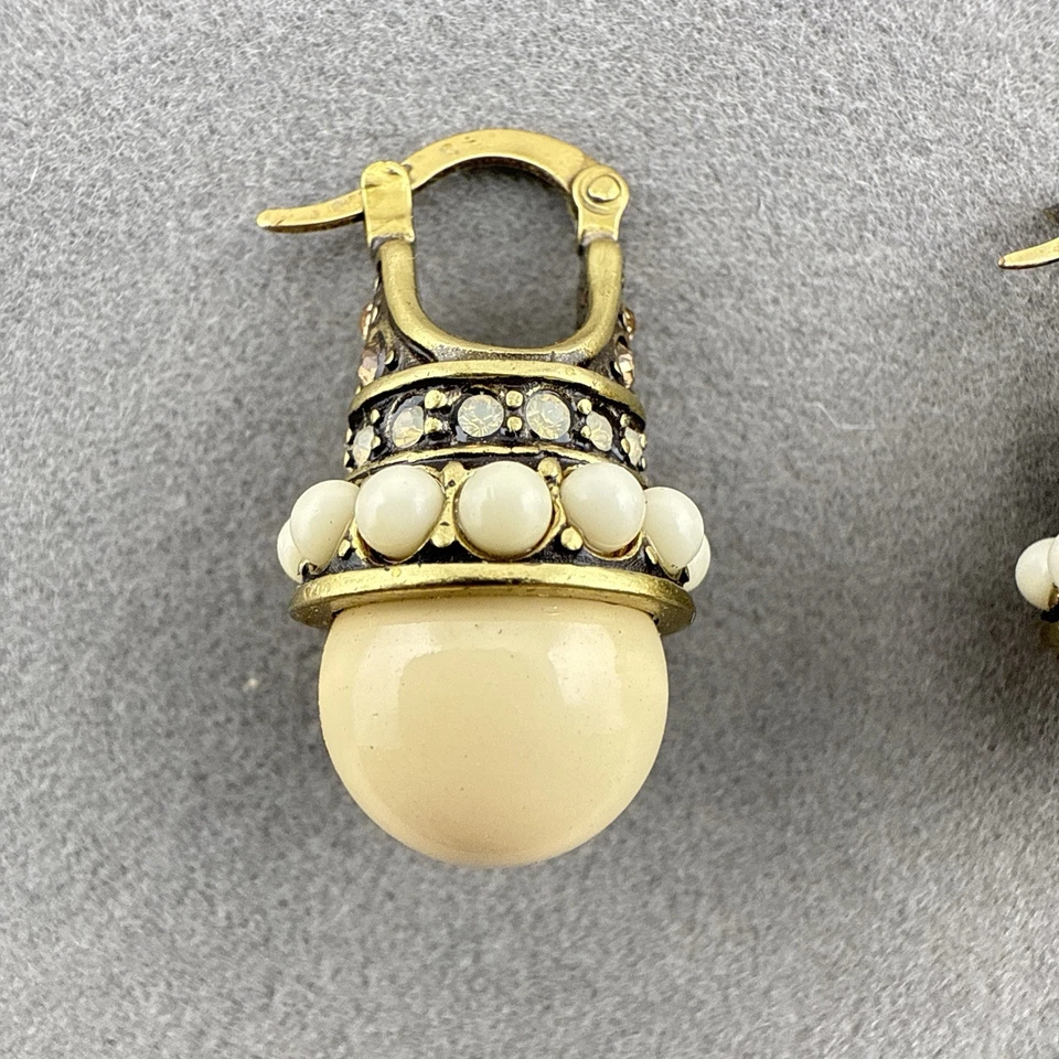 Pendientes Heidi Daus Rapsodia en Tonos Art Deco Aro Blanco Crema Cuelga Cristal Foto 3 de 4