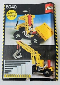 Vintage LEGO  Technic 8040 Universal Pneumatic Set With  Box & Instructions