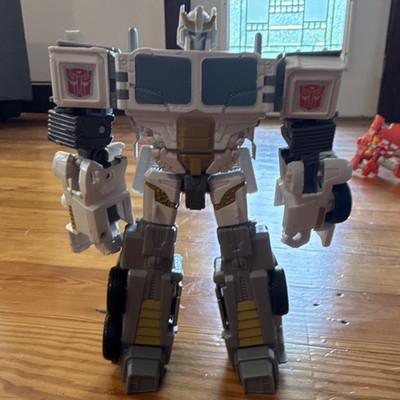 Hasbro Transformers Generations Combiner Wars Battle Core Optimus Prime