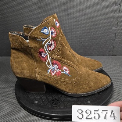 Carlos Santana Boots Womens Size 8 Brown Suede Embroidered Western Ankle Booties