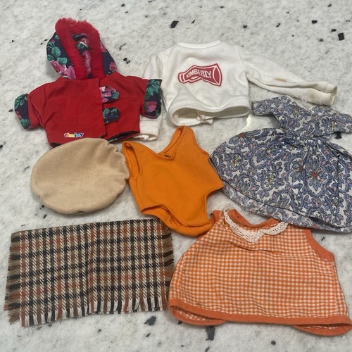 Lotto vestiti bambola vintage 75pz taglie assortite per piccole e medie 6-12/18” - Foto 10 di 18