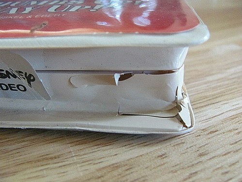 Disney "James And The Giant Peach" VHS Movie In Clamshell Case - Picture 11 of 11