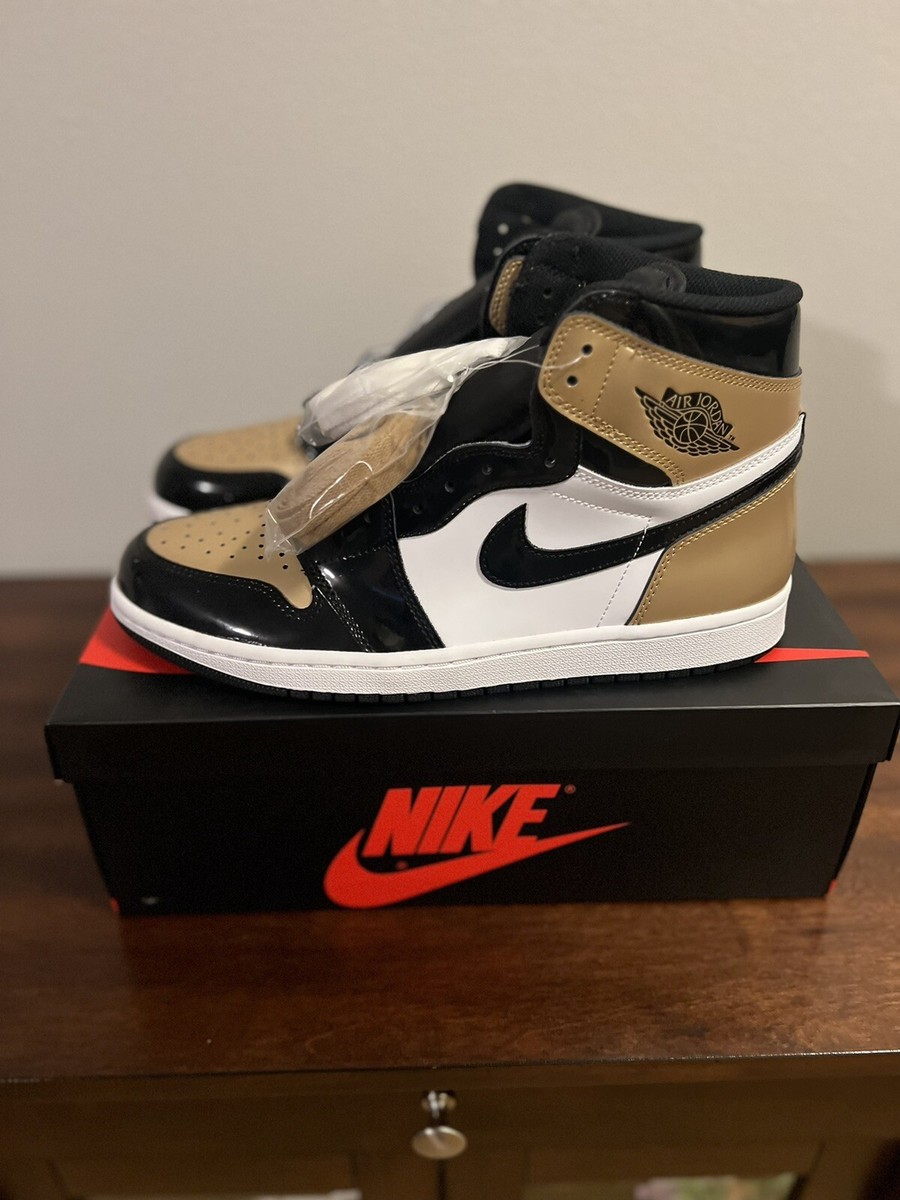 black and gold jordans 2018