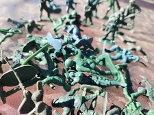 Mix Vintage Lot of 57-2 inch Green Army Men Different Brands Army men