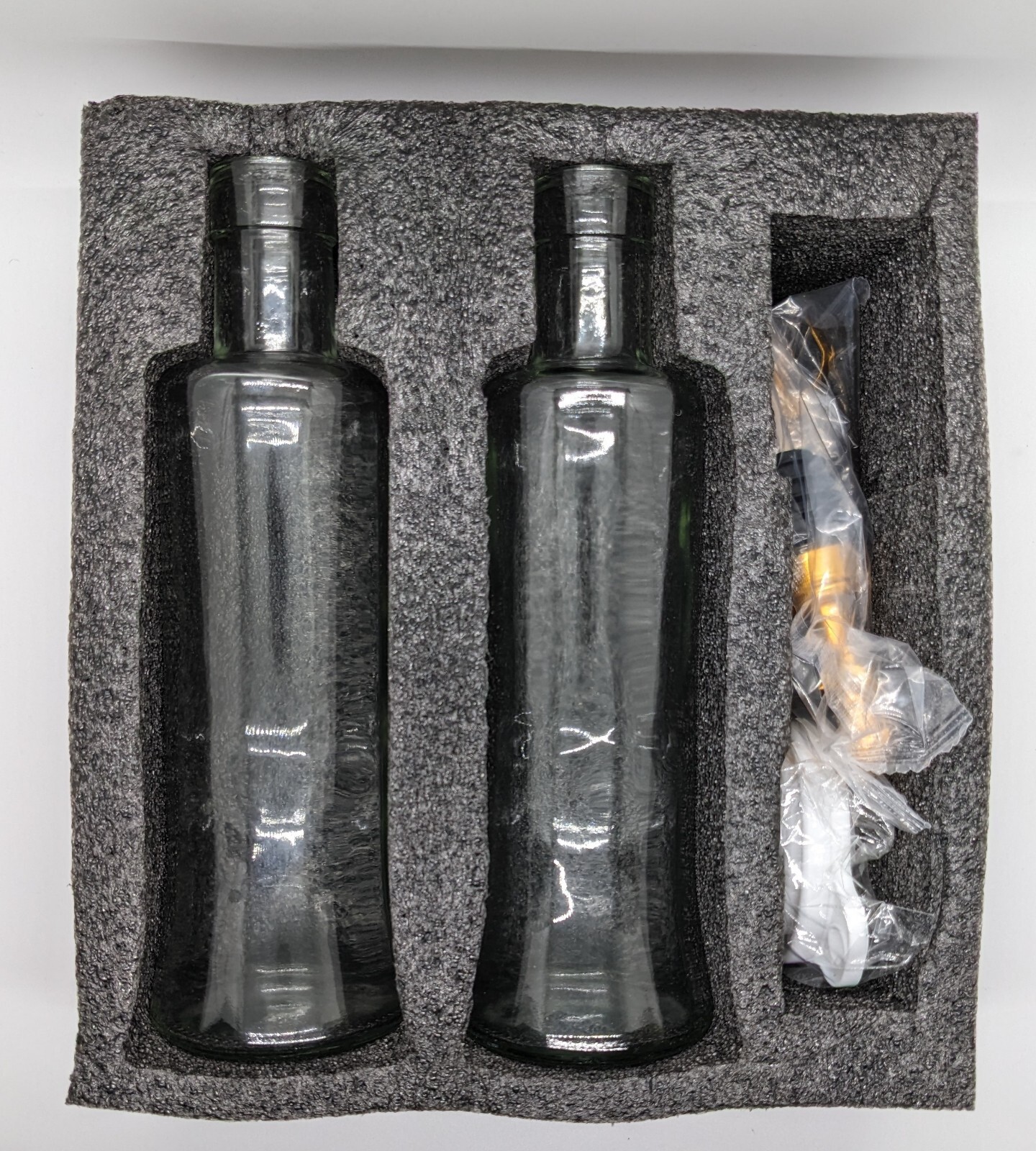 Olive oil/Vinegar, soy sauce, coconut milk, coffee syrup glass bottle dispenser