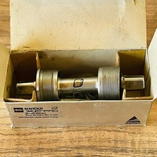 NOS Vintage Suntour XC Pro WTB Grease Guard Square Taper Bottom Bracket 125mm
