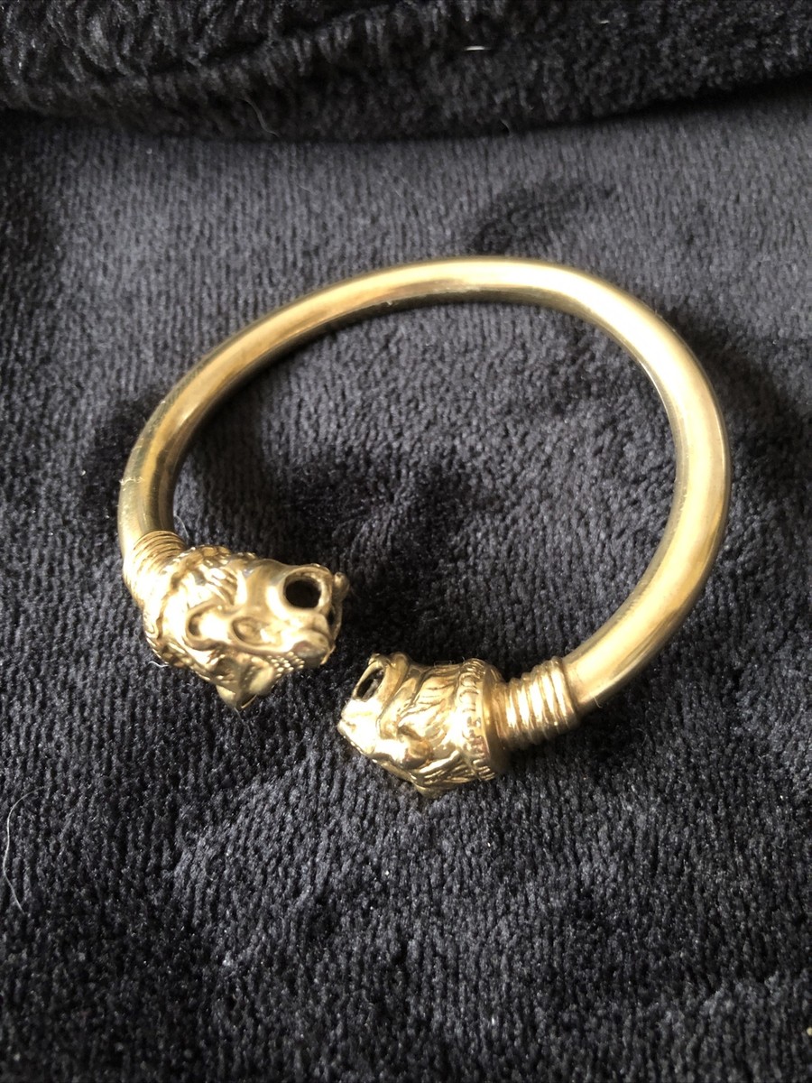MMA Museum Collection Lion Head Bangle Bracelet Sterling Silver 