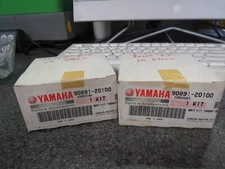 NOS Yamaha Tandem Seat Bracket Kit XVS11 90891-20100 QTY2