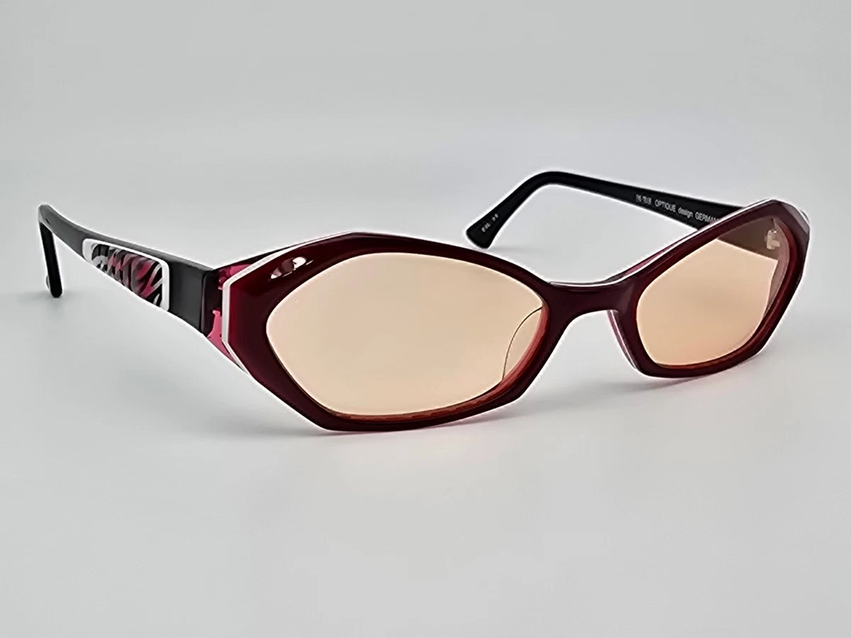 Acne Studios Agar Sunglasses c30012 Skinny Elongated Cat Eye Red Orange UNISEX Xenia Cat Eye Orange Sunglasses | Glassesshop main image 2