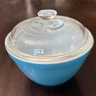 Vintage Pyrex Primary Blue 1-1/2 Pint Nesting Mixing Bowl #401 W/Lid #405 EUC