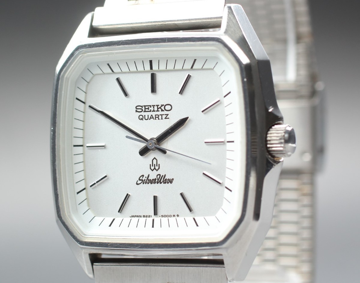 Vintage 1981 [Exc+5] Seiko Silver Wave 8221-5000 33mm Quartz Men's