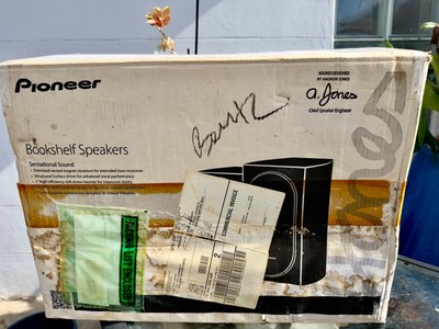 Pioneer SP-BS22-LR Andrew Jones Designed Bookshelf Loudspeaker for