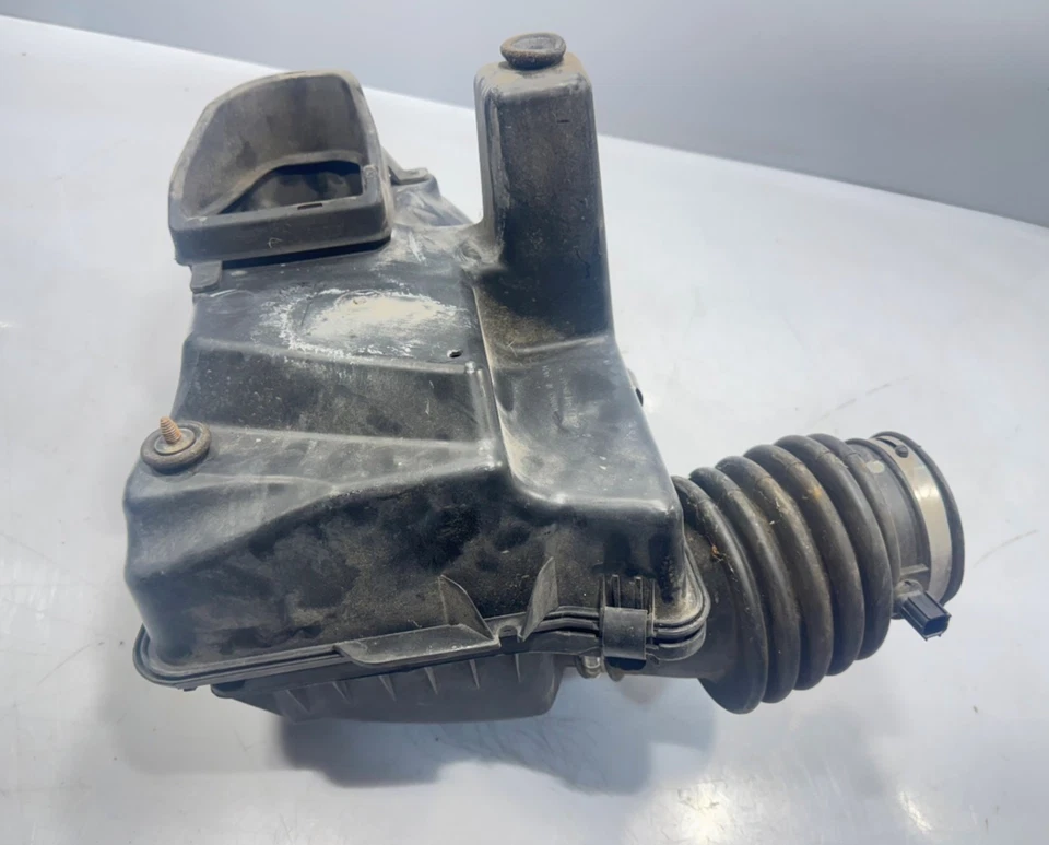 Chrysler Town & Country 2001-2007 3,3 litros filtro de admisión de aire montaje de caja OEM Foto 4 de 4