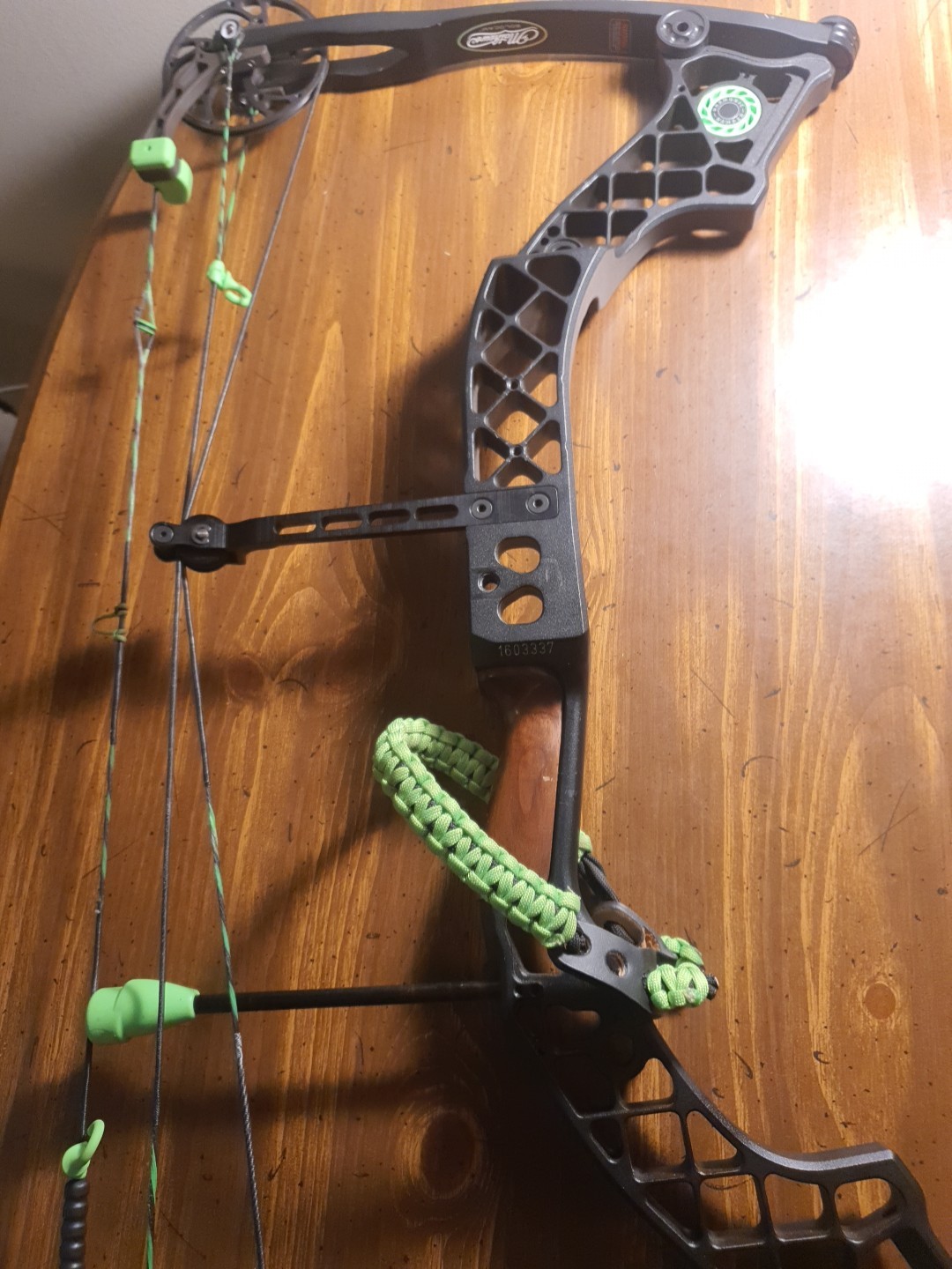 Mathews ZXT 70LBS & 30