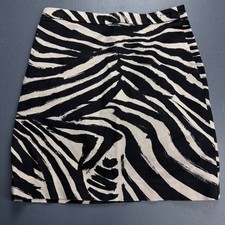 H M Mini Skirt Women s Size 2 Black White Zebra Print Boho Bold Classic Stretch