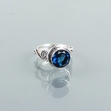 925 Sterling Silver Blue Sapphire Gemstone Beautiful Handmade Woman Gift Ring