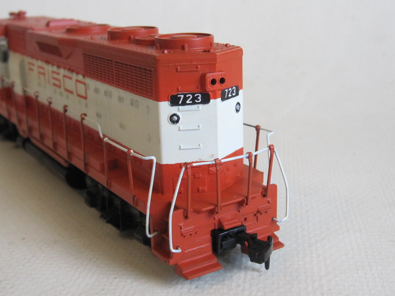 HO scale ATHEARN FRISCO GP35 Diesel eBay