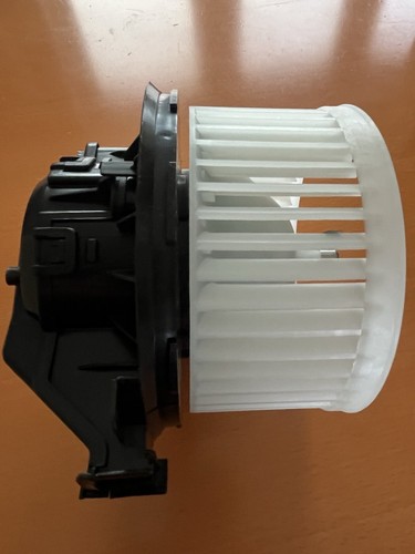 2010 FORD FIESTA HEATER BLOWER MOTOR FAN (RHD) VP8E2H18456BA 0130115552 - Picture 5 of 6