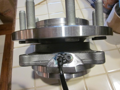 Axle Bearing and Hub Assembly-4WD Front SKF BR930551 HA590467 BR363 4779706AB - Picture 4 of 6
