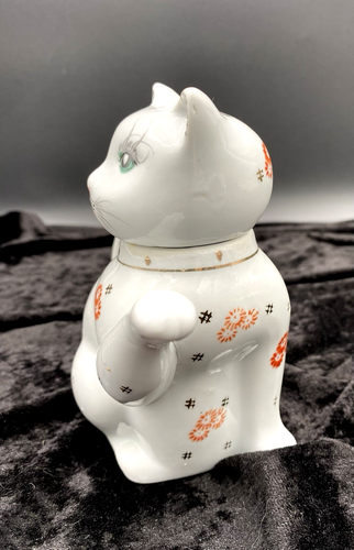 Vintage Lucky Cat/Waving Kitty Cat Porcelain Teapot, Gold Accents, 5.5" x 5.8" - Picture 2 of 13