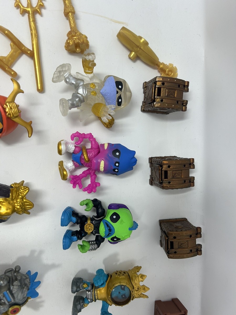 Treasure X Monster, Alien,Ninja Lot of 9 Plus Accessories