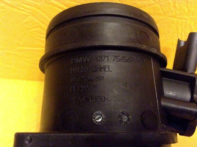 13717565691 расходомер bmw