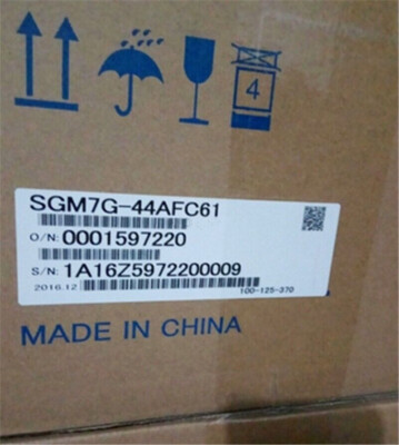 SGM7G-44AFC61 1PCS NEW Yaskawa Servo Motor SGM7G-44AFC61