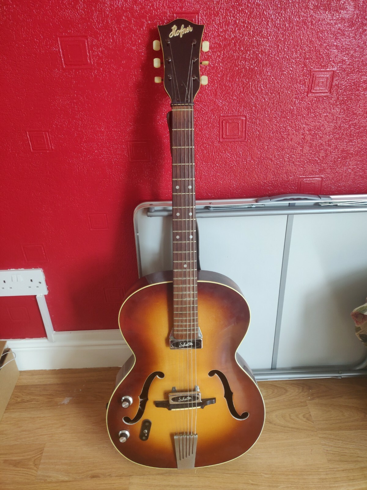 Left Handed vintage Guitars for Sale