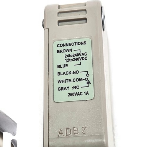 Panasonic NX5-D700A Multi-Voltage Diffuse Reflective Photoelectric Sensor. - Picture 8 of 10