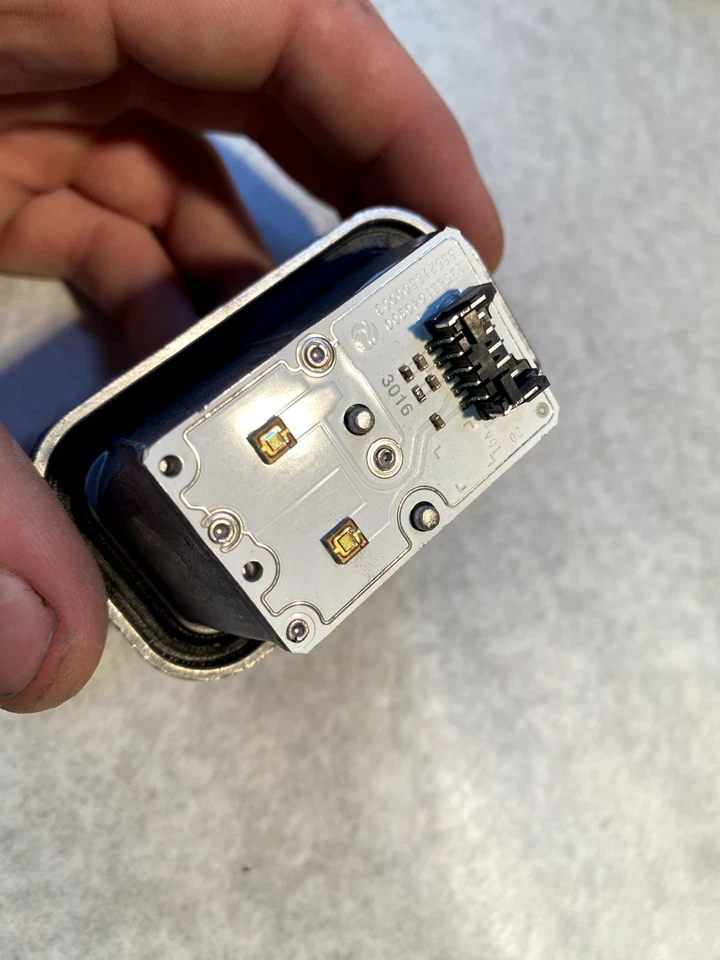 Módulo de control de luz de circulación diurna 1 305 715 178 OEM para Audi A5 Foto 4 de 4