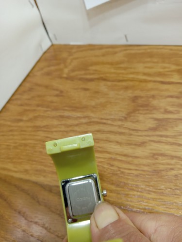 Cardini Green Watch Lucite Bangle Green Needs Battery - Picture 3 of 9