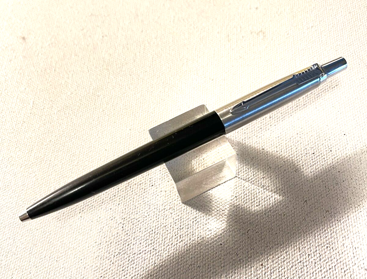 1983 Parker Jotter Black Ball Pen Recessed button 