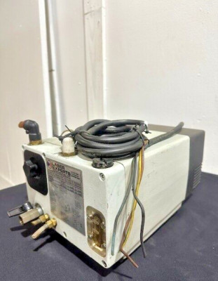 LASER EXPERTS LEYBOLD SV25 ROTARY OIL SEALED VACUUM PUMP
