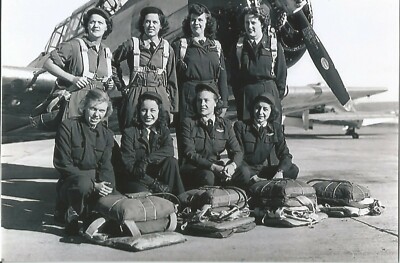 The Women Airforce Service Pilots (WWII Vday the US The Women