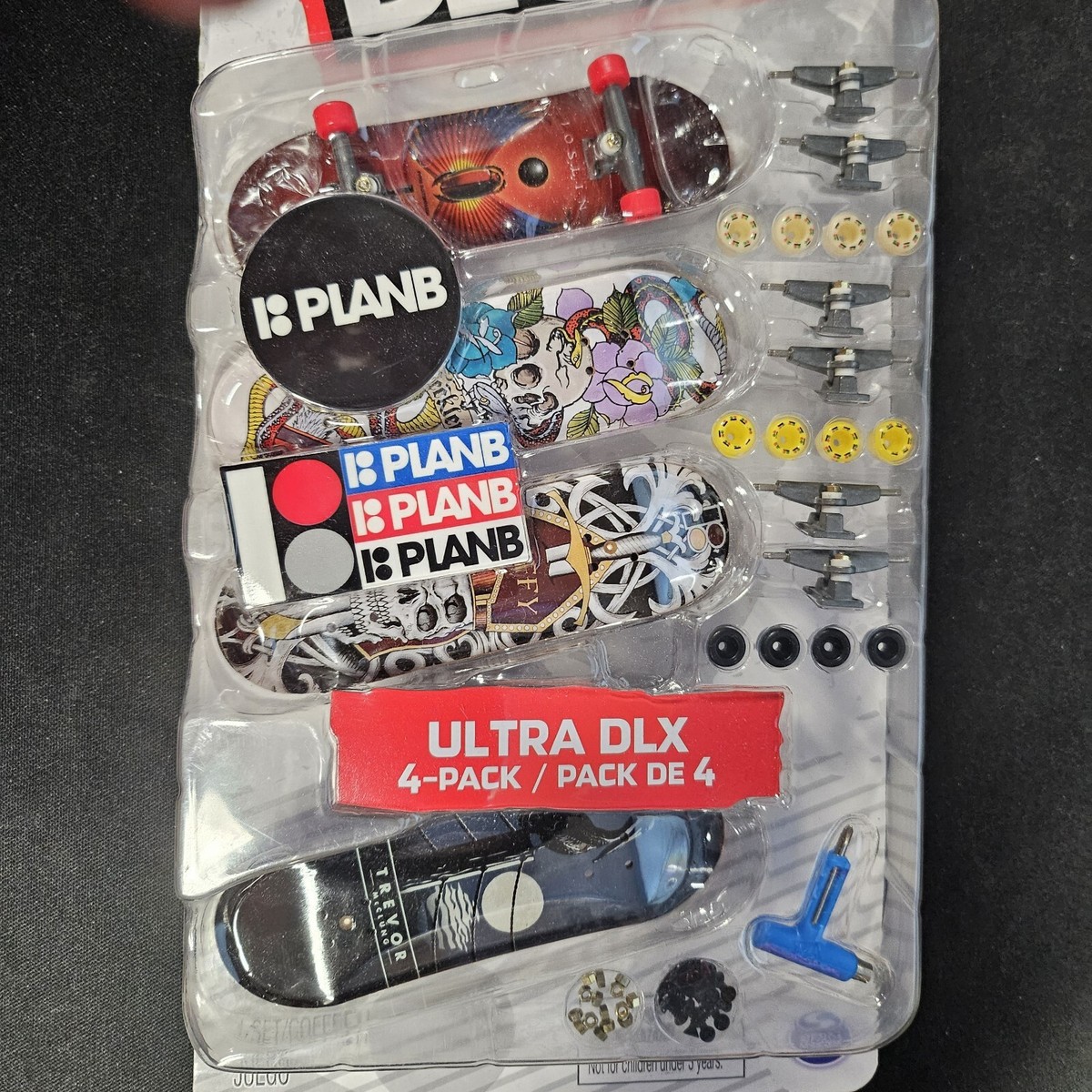 スケートボード TECH DECK ULTRA DLX 4-PACK WORLD EDITION TECH DECK Ultra DLX Fingerboard 4-Pack, Customizable Mini