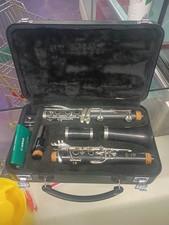 Klarnet Yamaha 255 z oryginalnym etui i akcesoriami