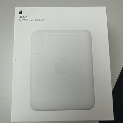 Original Apple 140W USB-C Power Adapter für MacBook (nagelneu versiegelt)